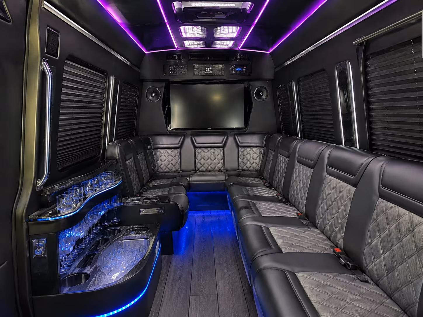 find the perfect transportation for your next airport transfer 5