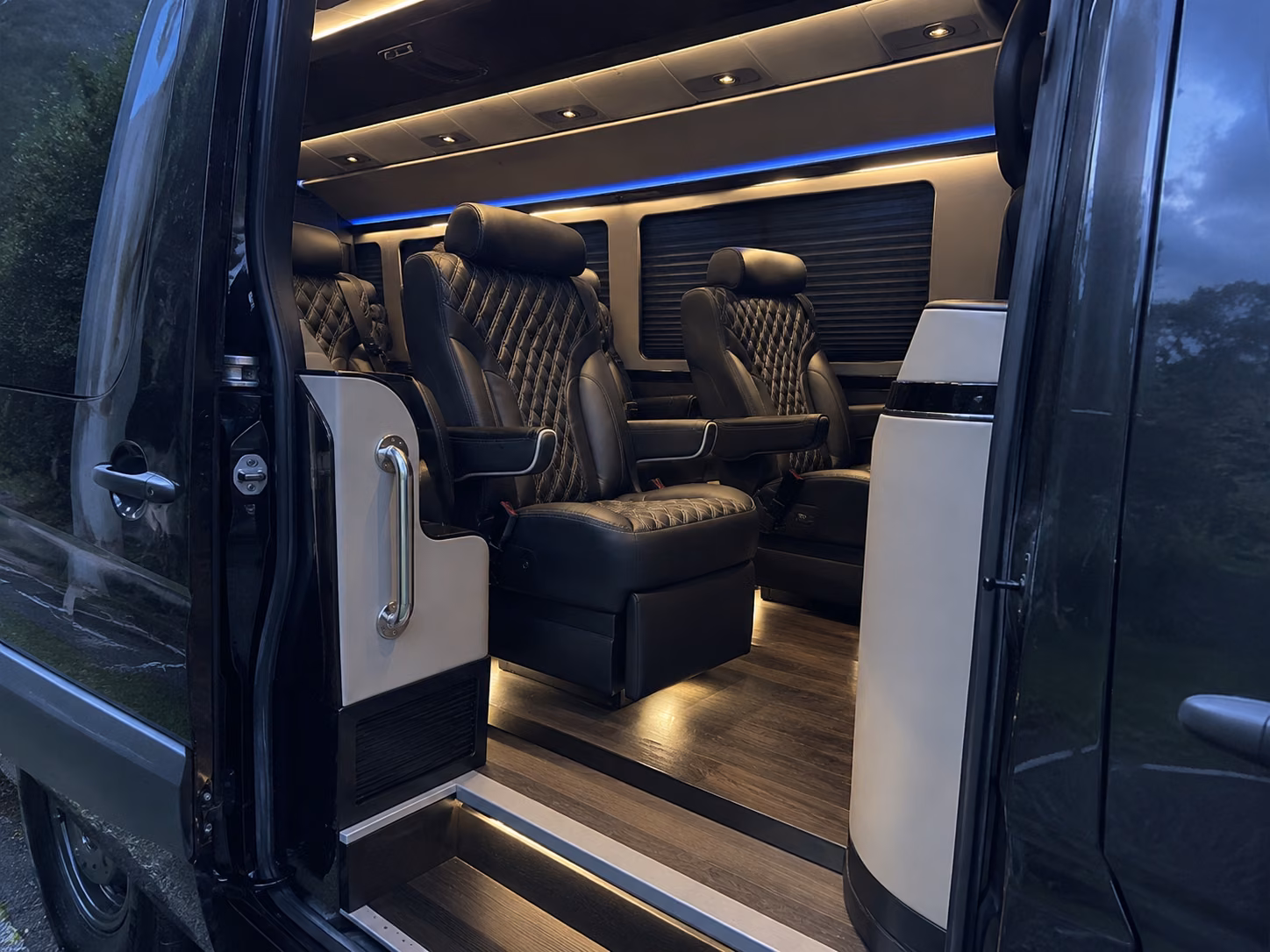 tampa 12 passenger sprinter van inside